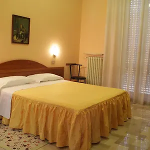  Hotel Capri Italia